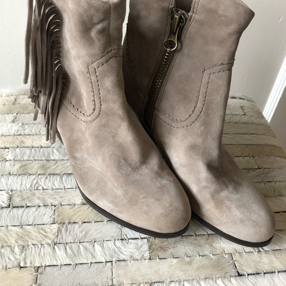 NWOT Sam Edelman fringe bootie - Picture 3 of 4